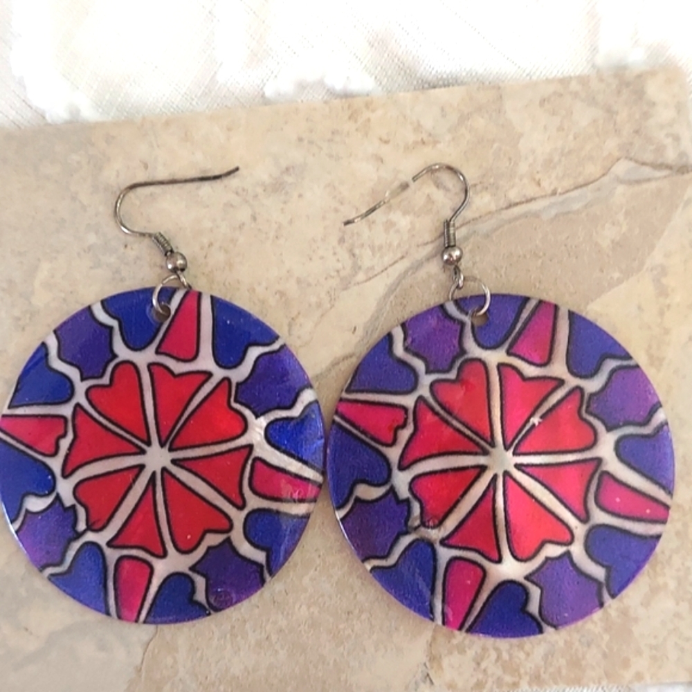 Hand painted Pink Purple sea shell pierced Dangle Earrings